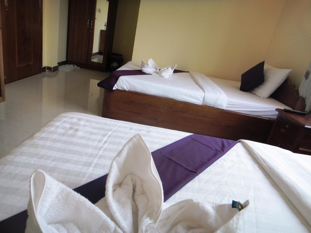 Khemra I Guesthouse Кампот Стая снимка